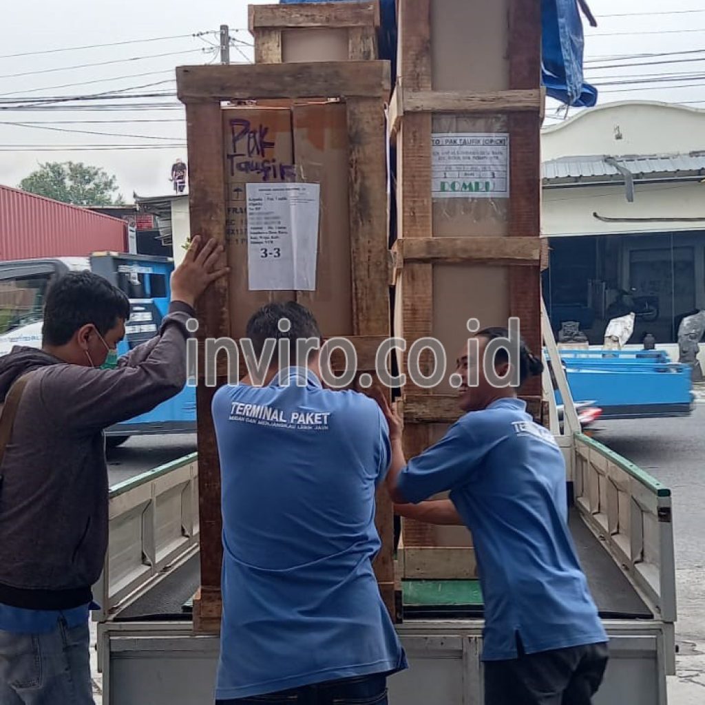 Pengiriman Depot Air Minum Isi Ulang Bara Woja